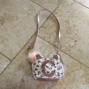 C letter purse (justice) w/ extras